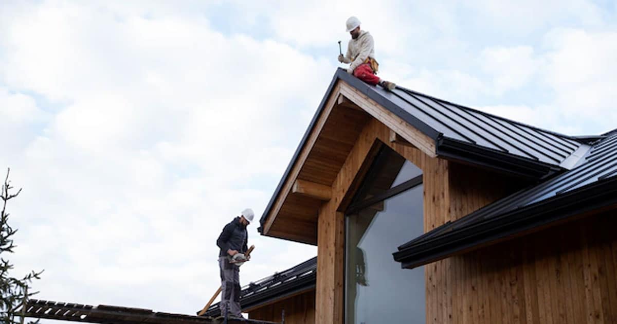 How-to-Know-When-Your-Roof-Needs-Repair-or-Replacement